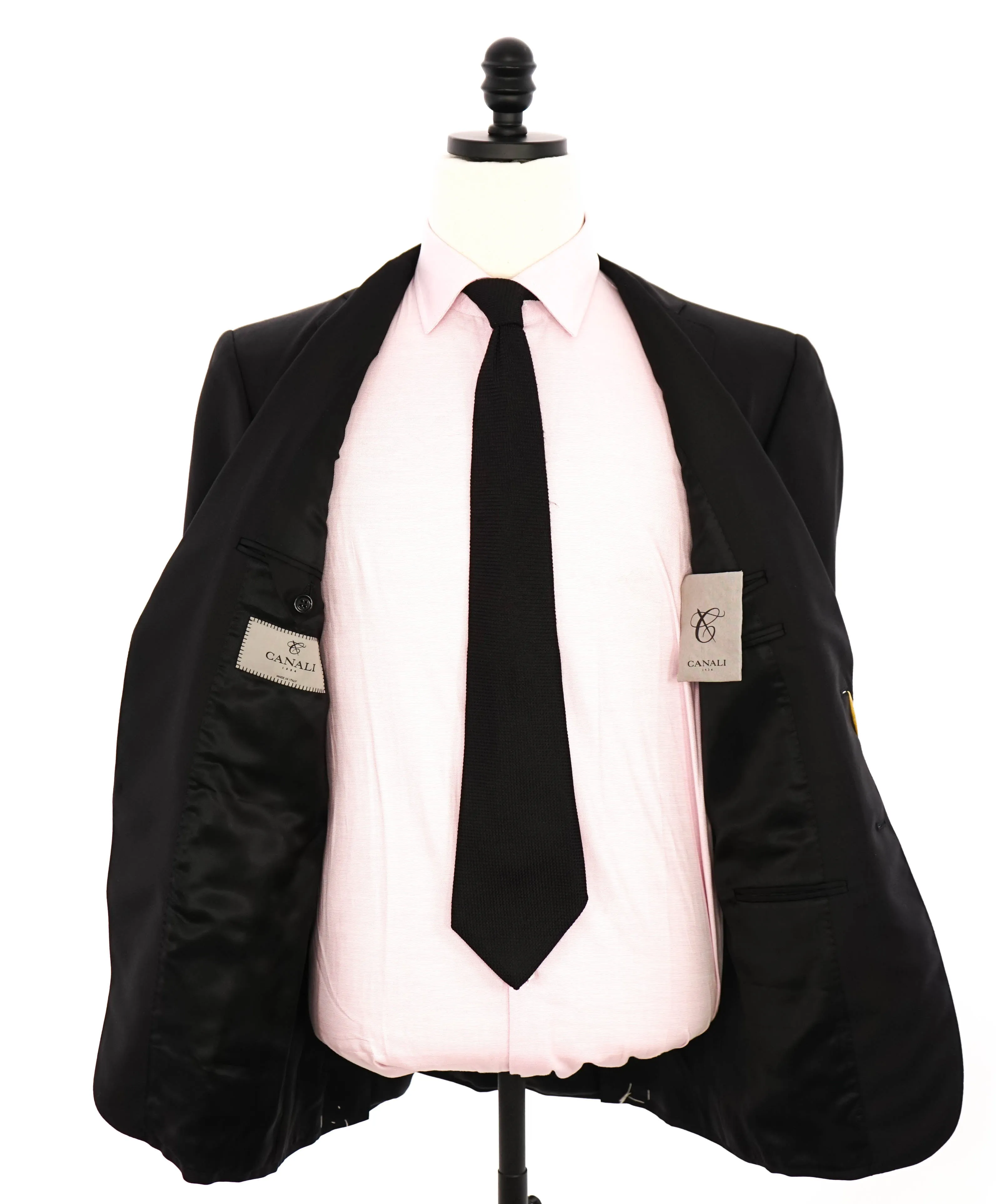 $2,195 CANALI - *CLOSET STAPLE* Black 2-Piece Suit - 42S