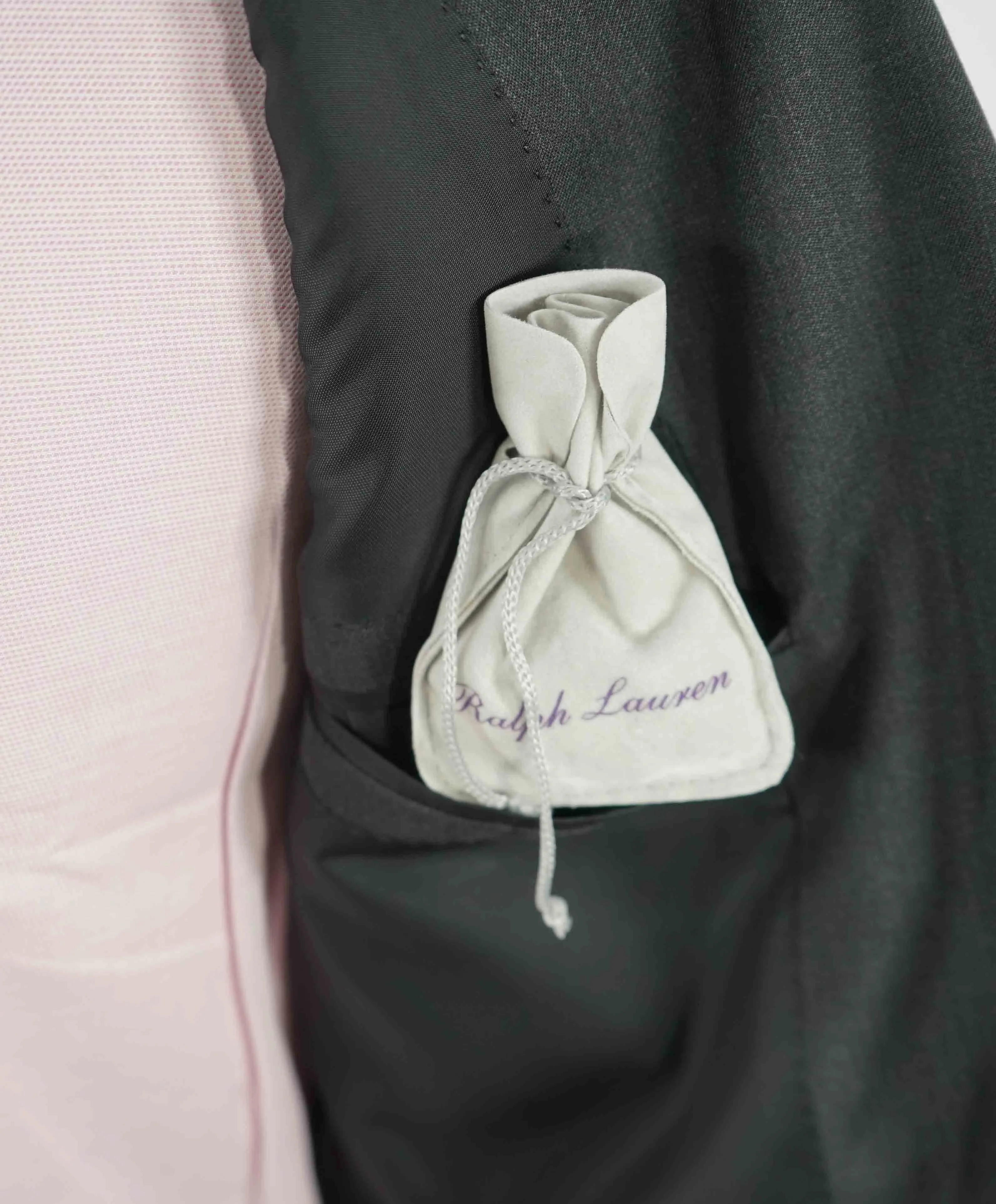 $2,995 RALPH LAUREN PURPLE LABEL - *WOOL* Ticket Pocket Gray Suit - 40R 35W