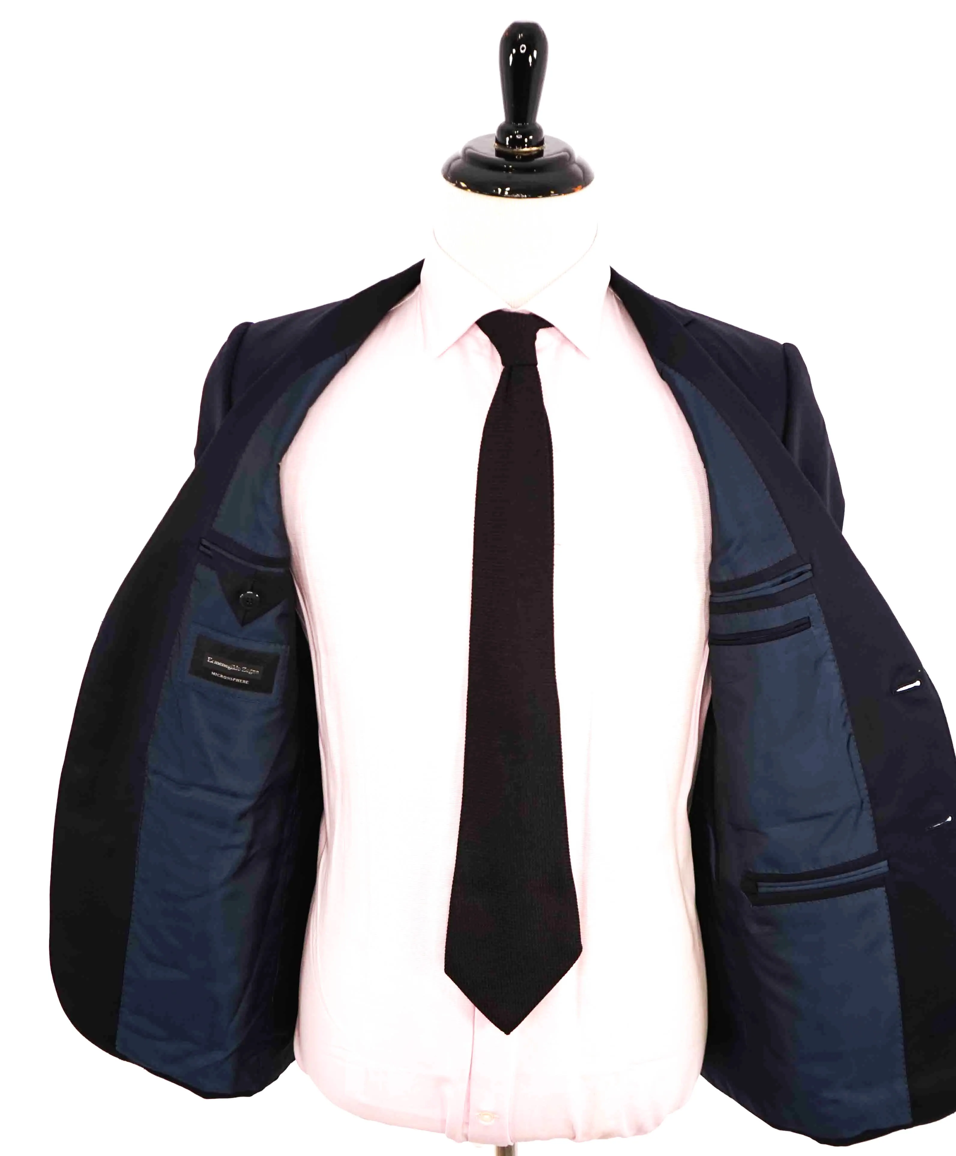 $3,250 ERMENEGILDO ZEGNA - "MICRONSPHERE" *Closet Staple* Navy Suit - 36S