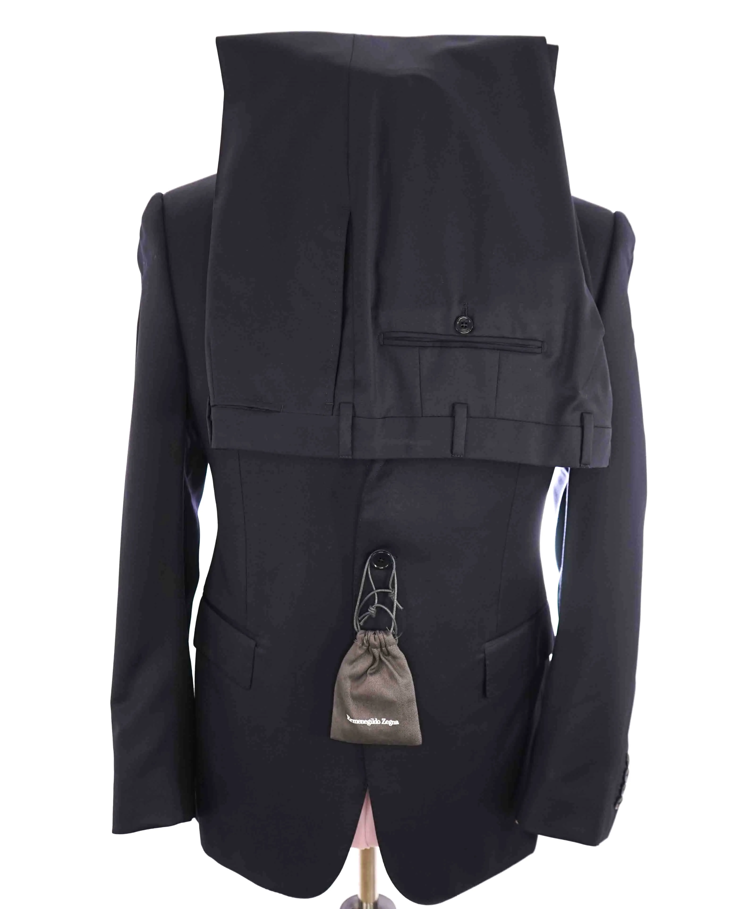 $3,250 ERMENEGILDO ZEGNA - "MICRONSPHERE" *Closet Staple* Navy Suit - 42S