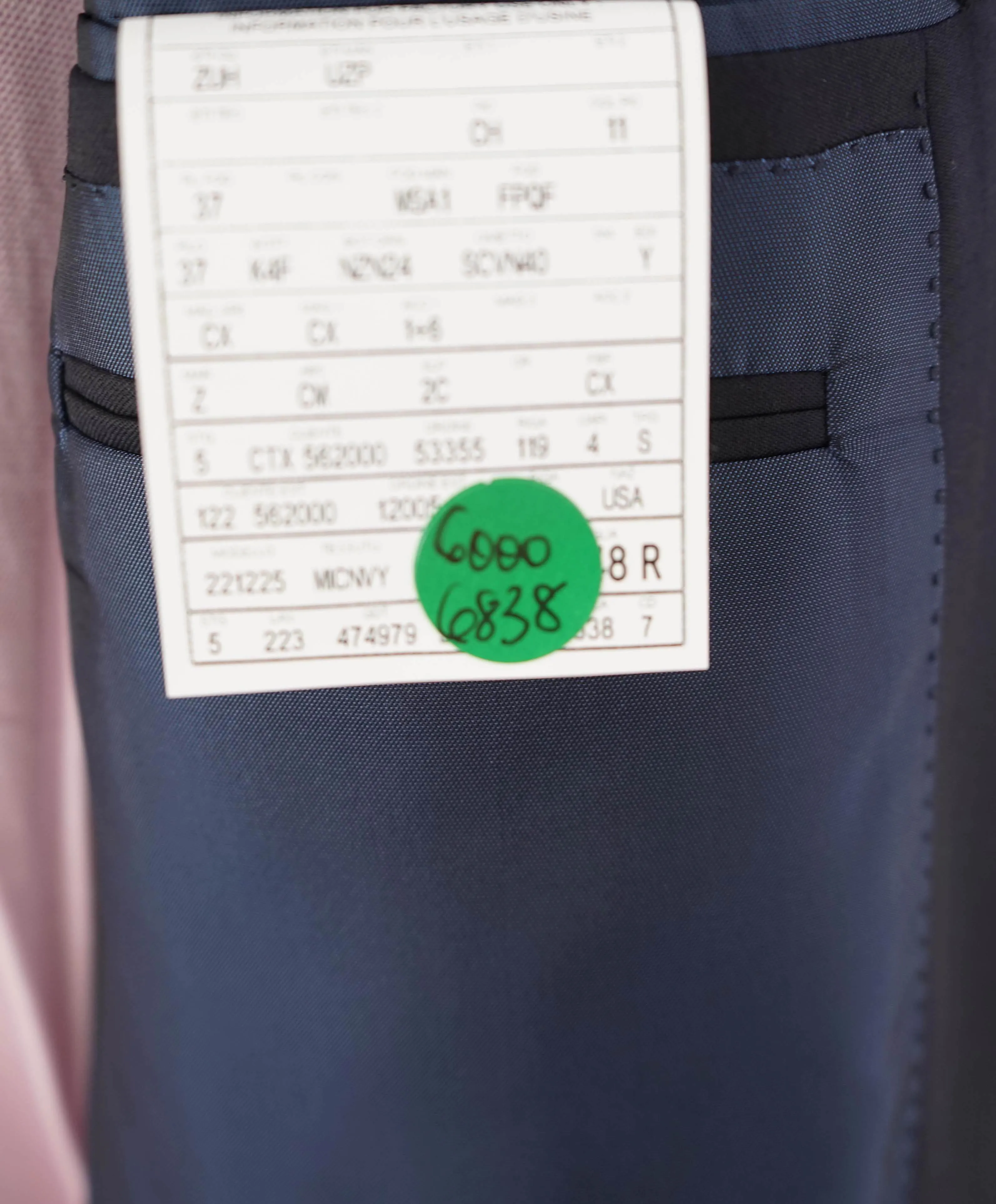 $3,250 ERMENEGILDO ZEGNA - "MULTISEASON" *Closet Staple* Navy Suit - 38R 33W