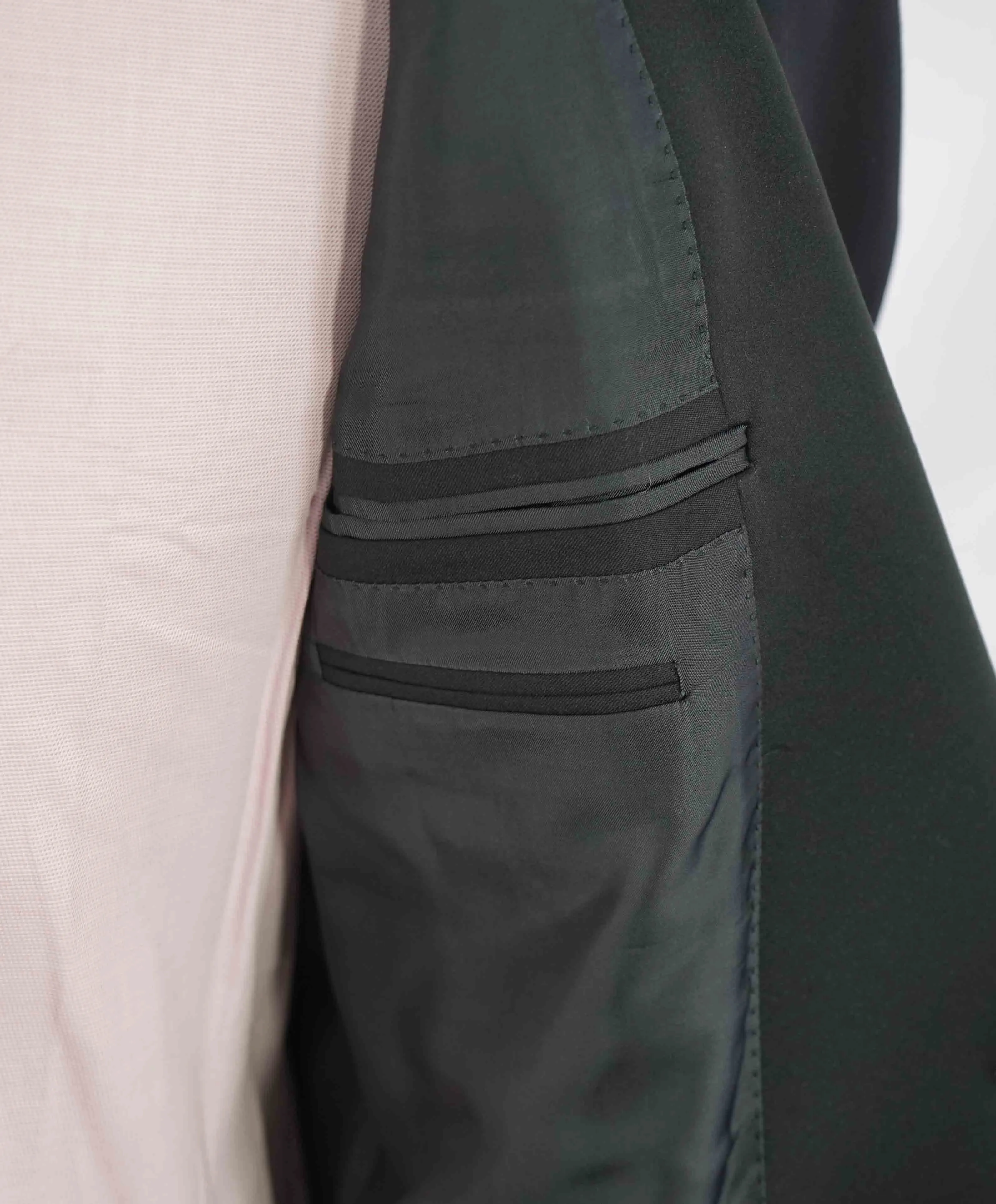 $3,995 ERMENEGILDO ZEGNA -"MICRONSPHERE MILA" PEAK LAPEL Tuxedo - 44R