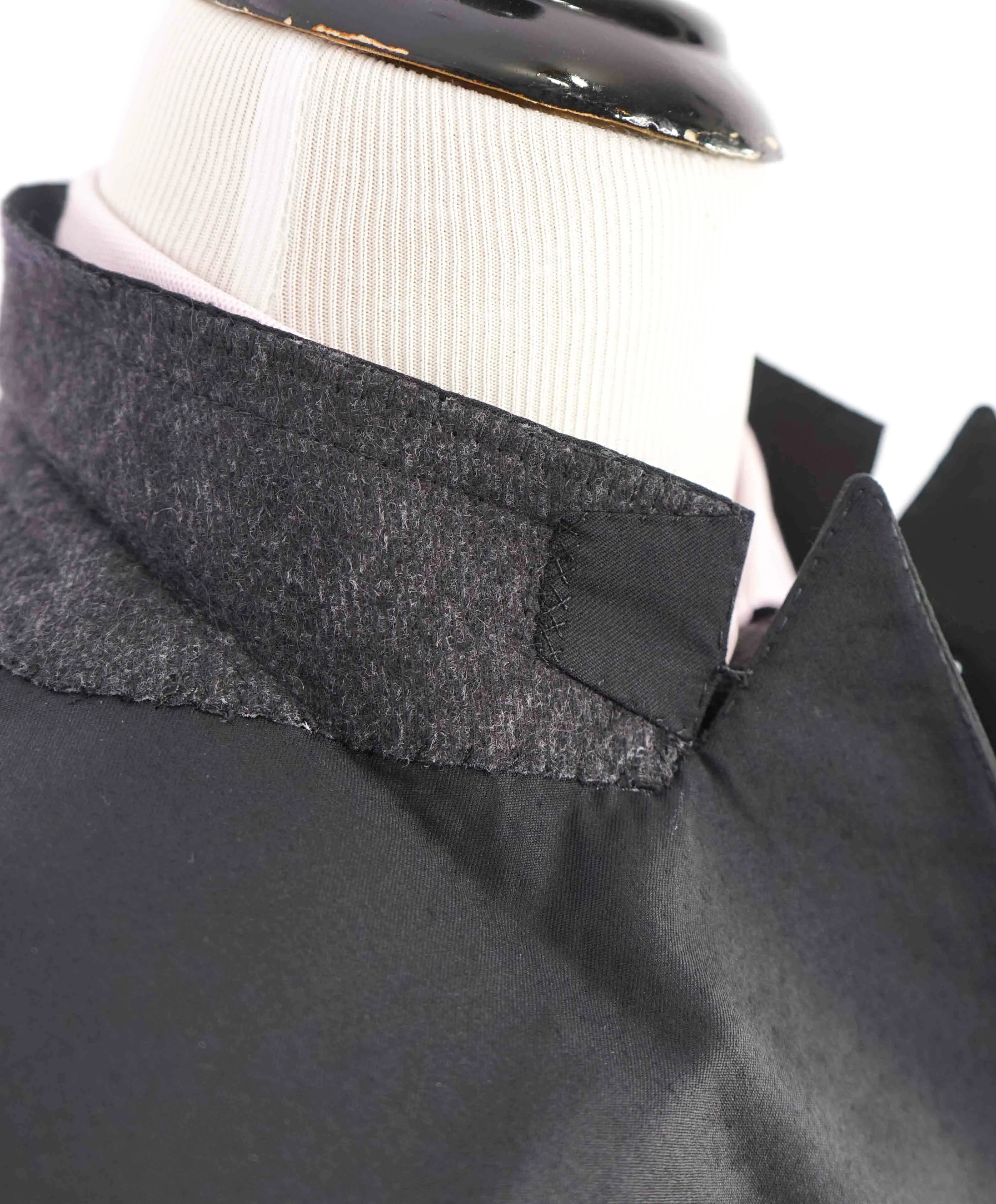 $3,995 ERMENEGILDO ZEGNA -"MICRONSPHERE MILA" PEAK LAPEL Tuxedo - 44R