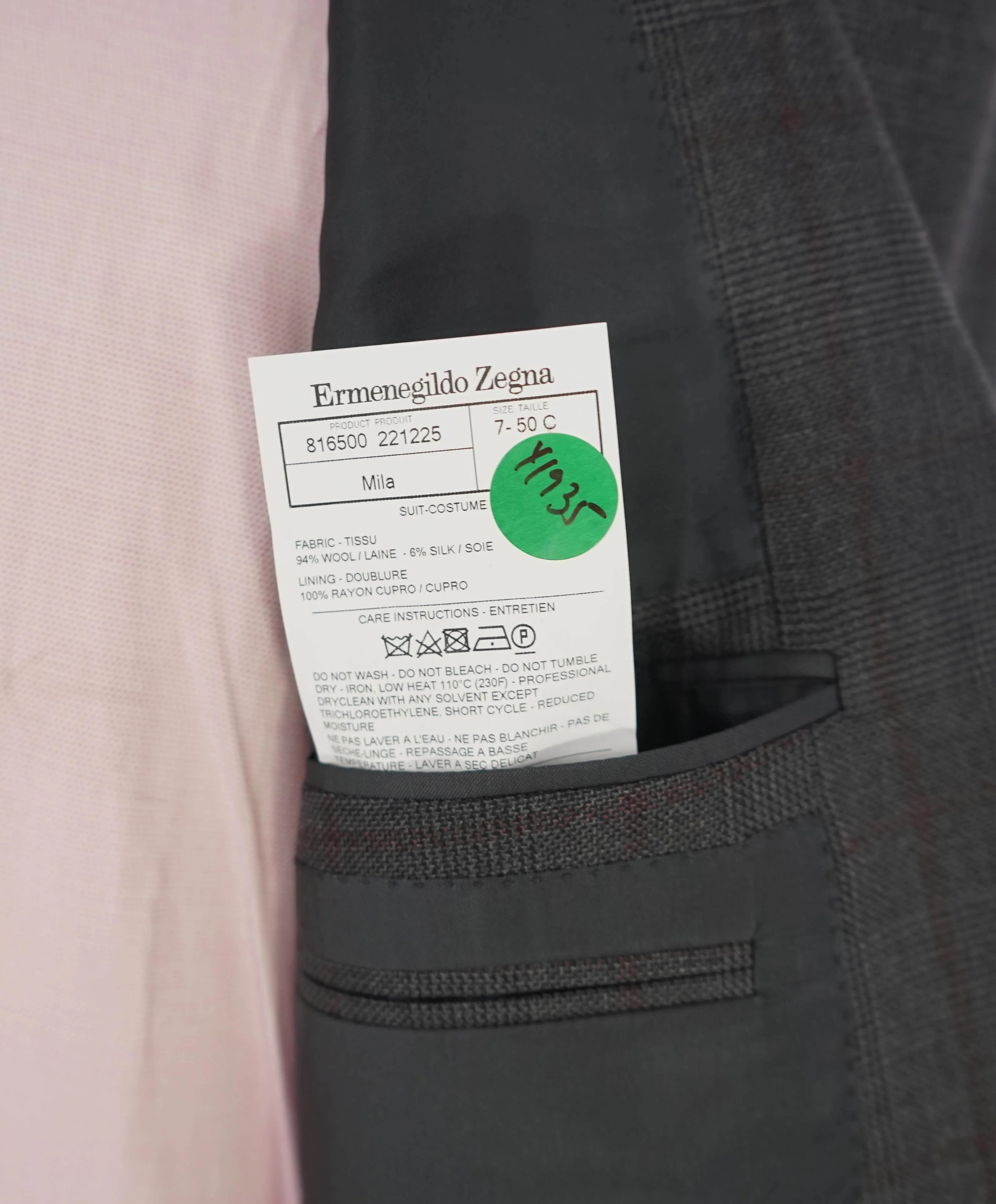 $3,995 ERMENEGILDO ZEGNA -"TROFEO 600" Prince of Wales Check Gray/Red Suit - 40S