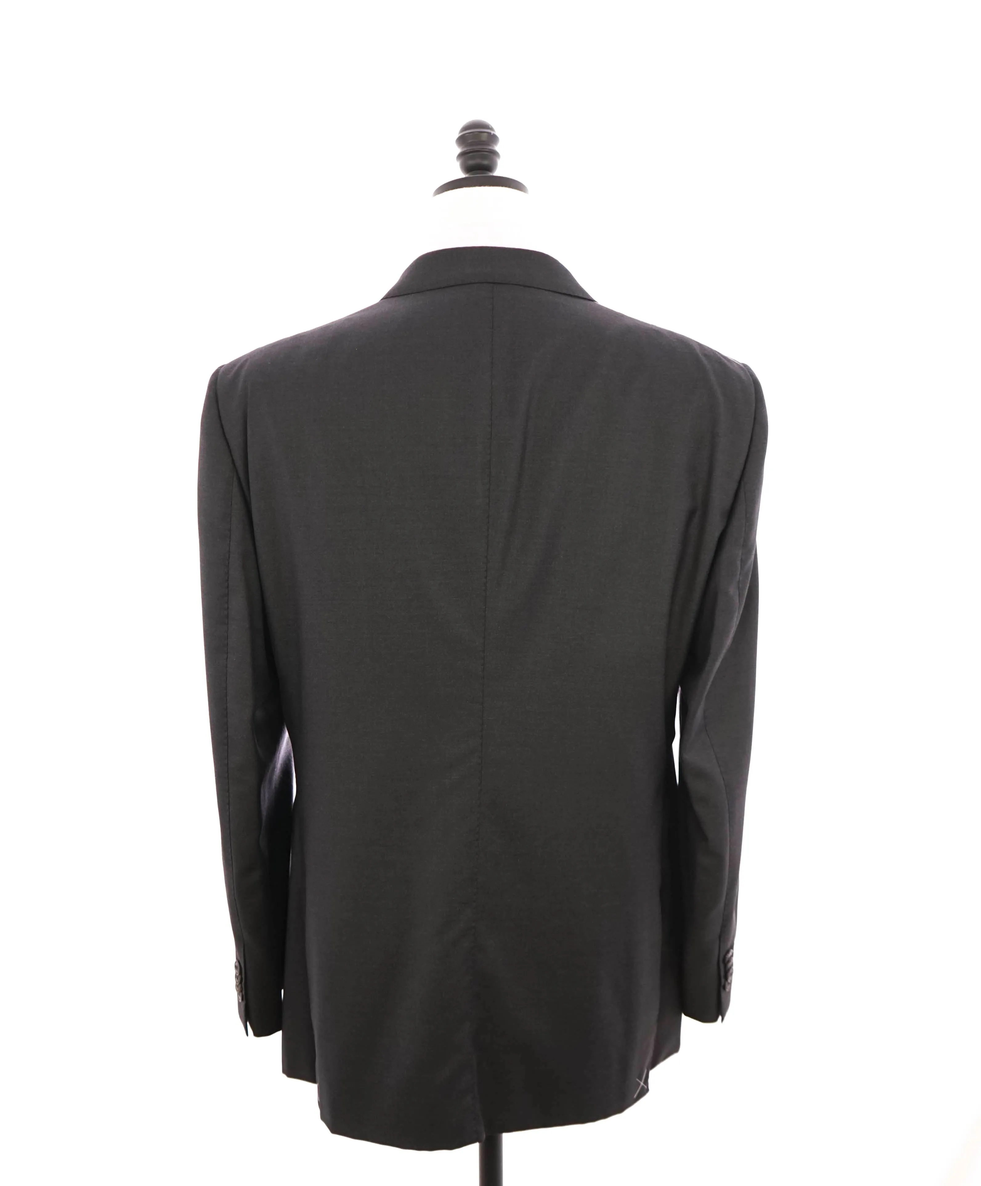$4,595 GIORGIO ARMANI - "CAHMERE/WOOL" Gray Peak Lapel Suit - 48R