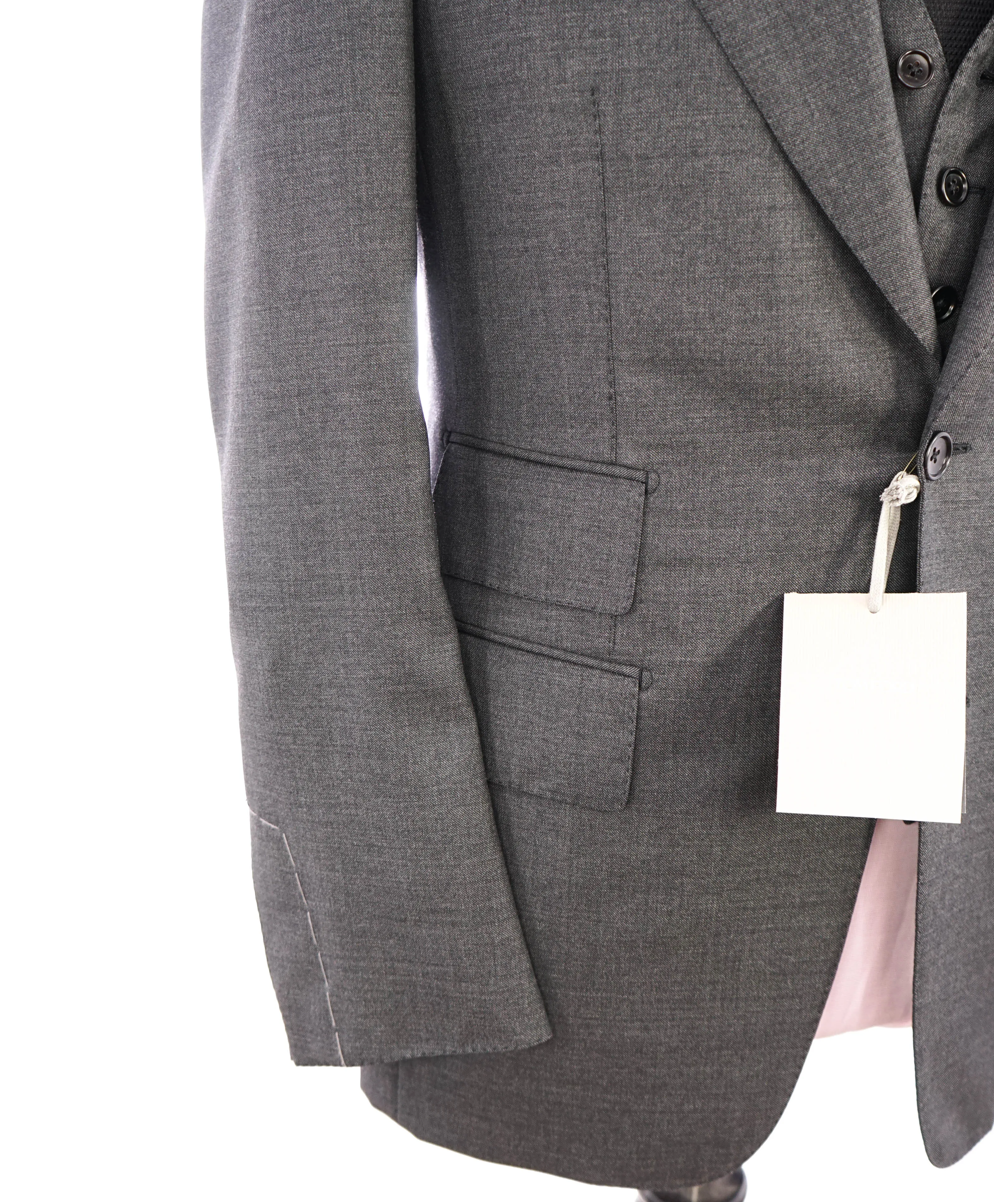 $5,000 TOM FORD - 3-Piece Gray PEAK LAPEL Vested Side Tab Suit - 36S (46EU)