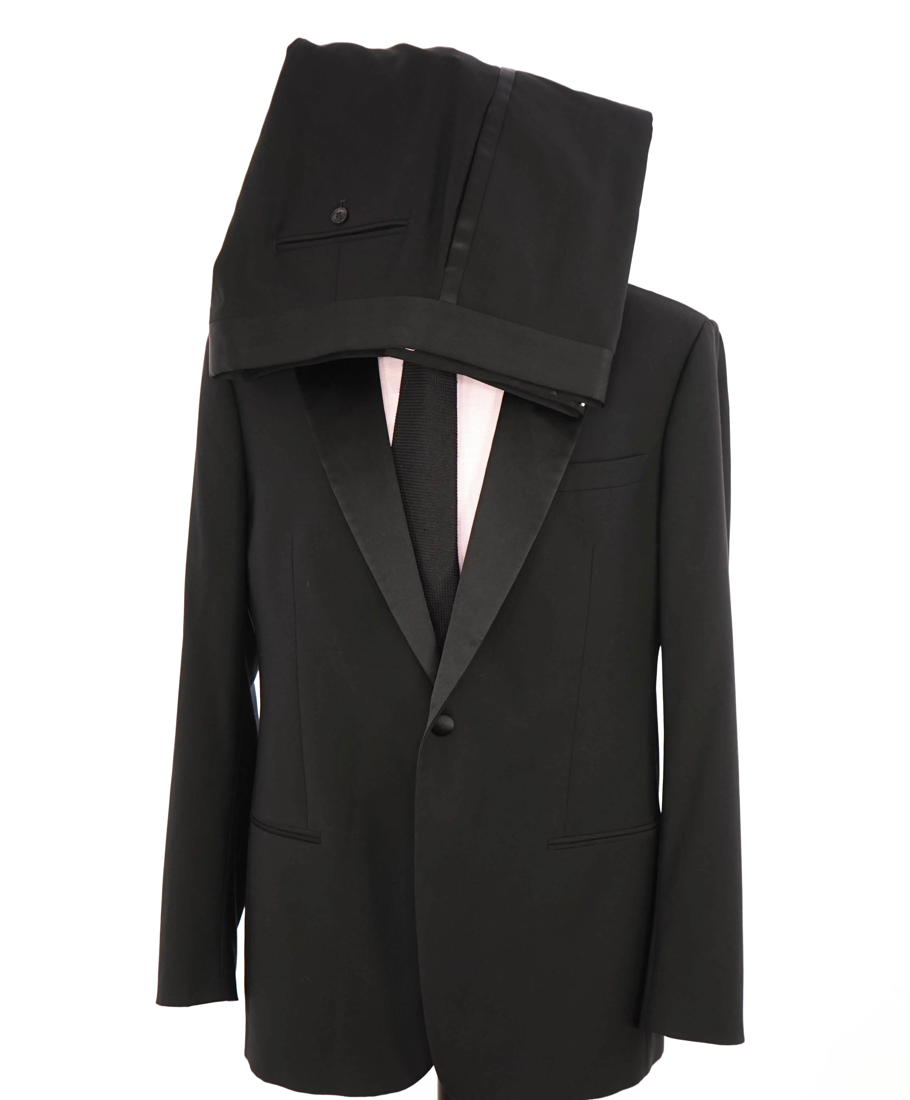 $5,494 GIORGIO ARMANI - "SOHO" Black SILK LINED Peak Lapel Tuxedo - 46R