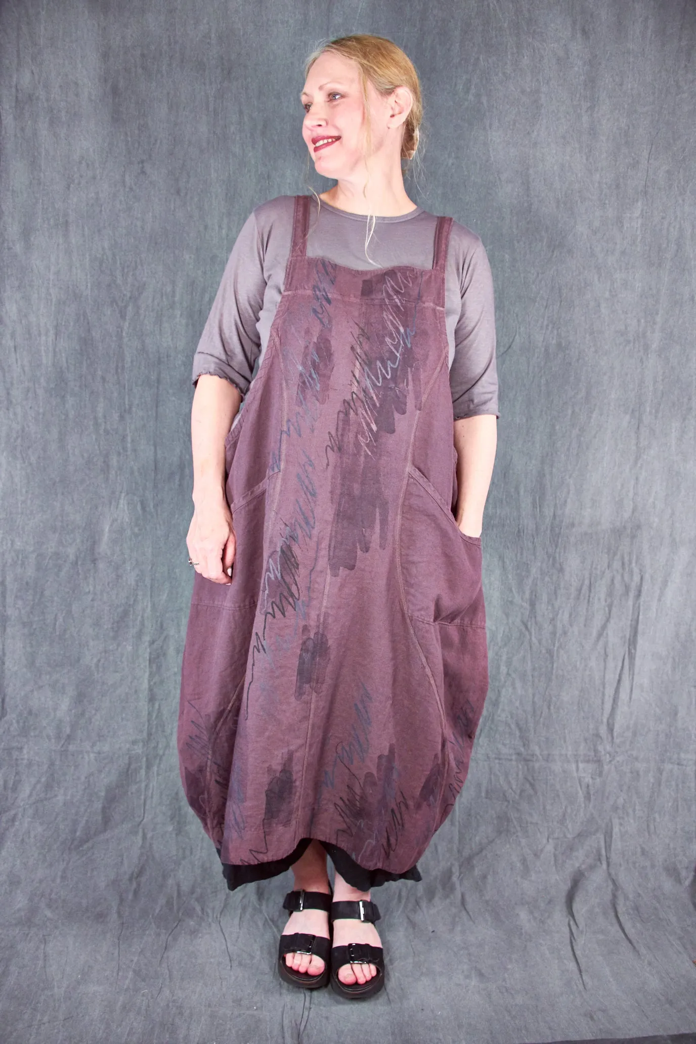 6211 Heavy Weave Linen Curve Apron Incense-P