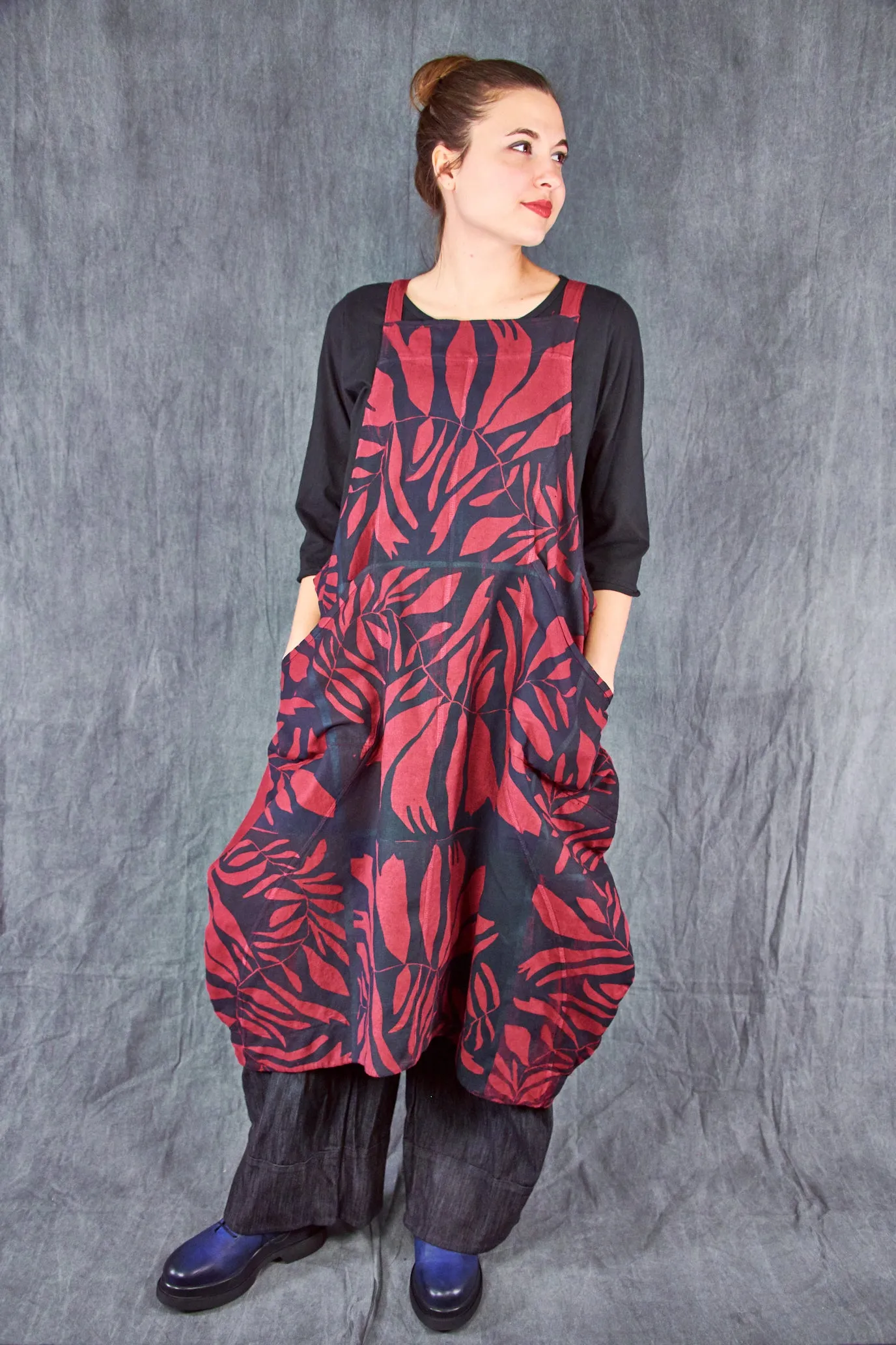 6211 Heavy Weave Linen Curve Apron Rosso-P