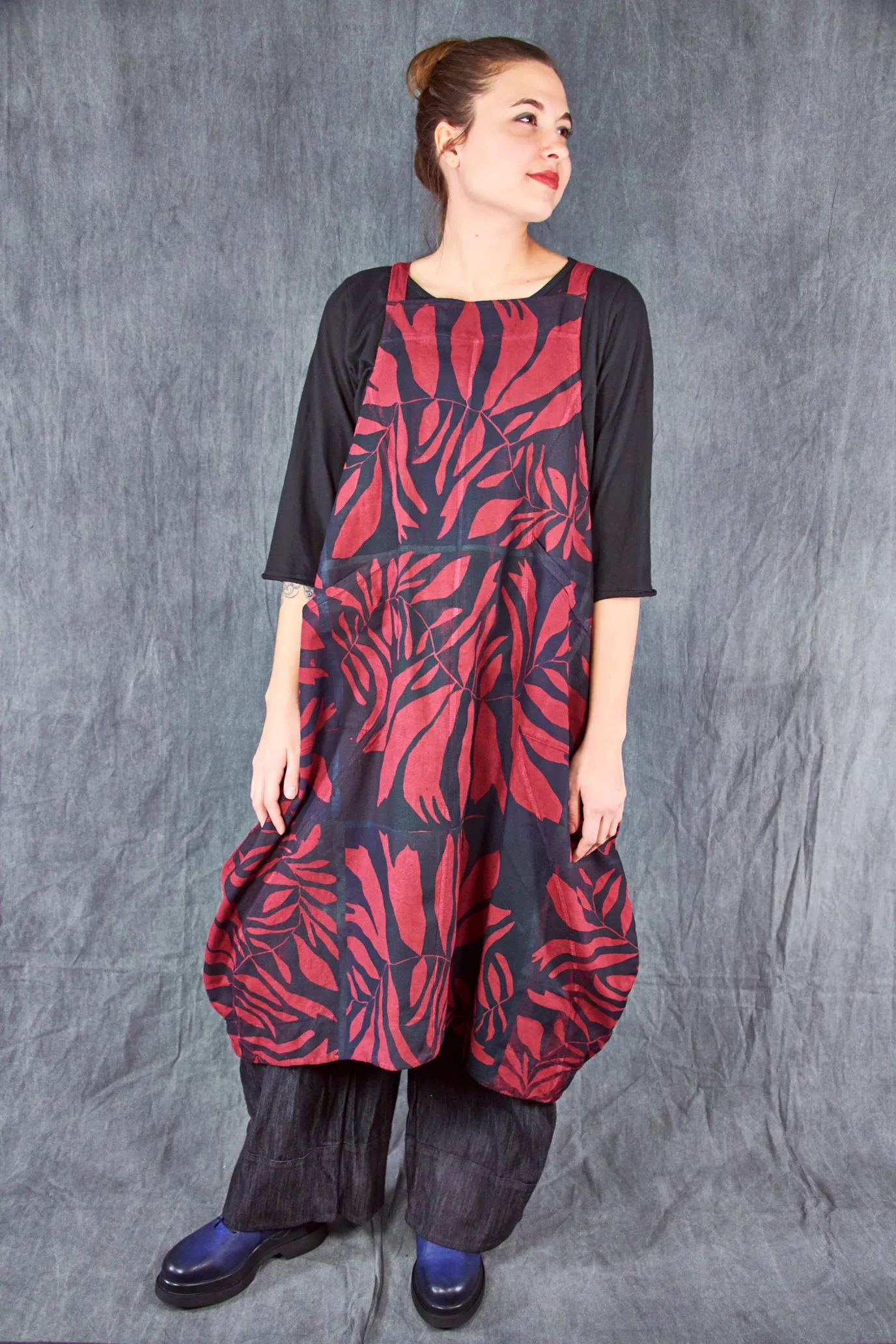 6211 Heavy Weave Linen Curve Apron Rosso-P