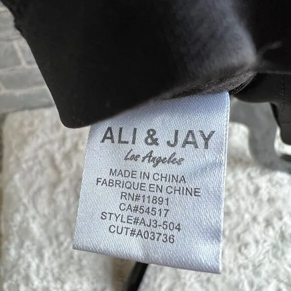 Ali &amp; Jay Poolside Dance Moves Black Size Large NWT