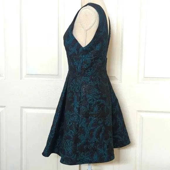 Alice   Olivia &quot;Malory&quot; Dress in jacquard