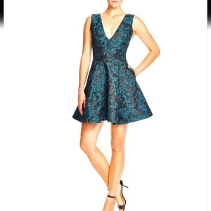 Alice   Olivia &quot;Malory&quot; Dress in jacquard