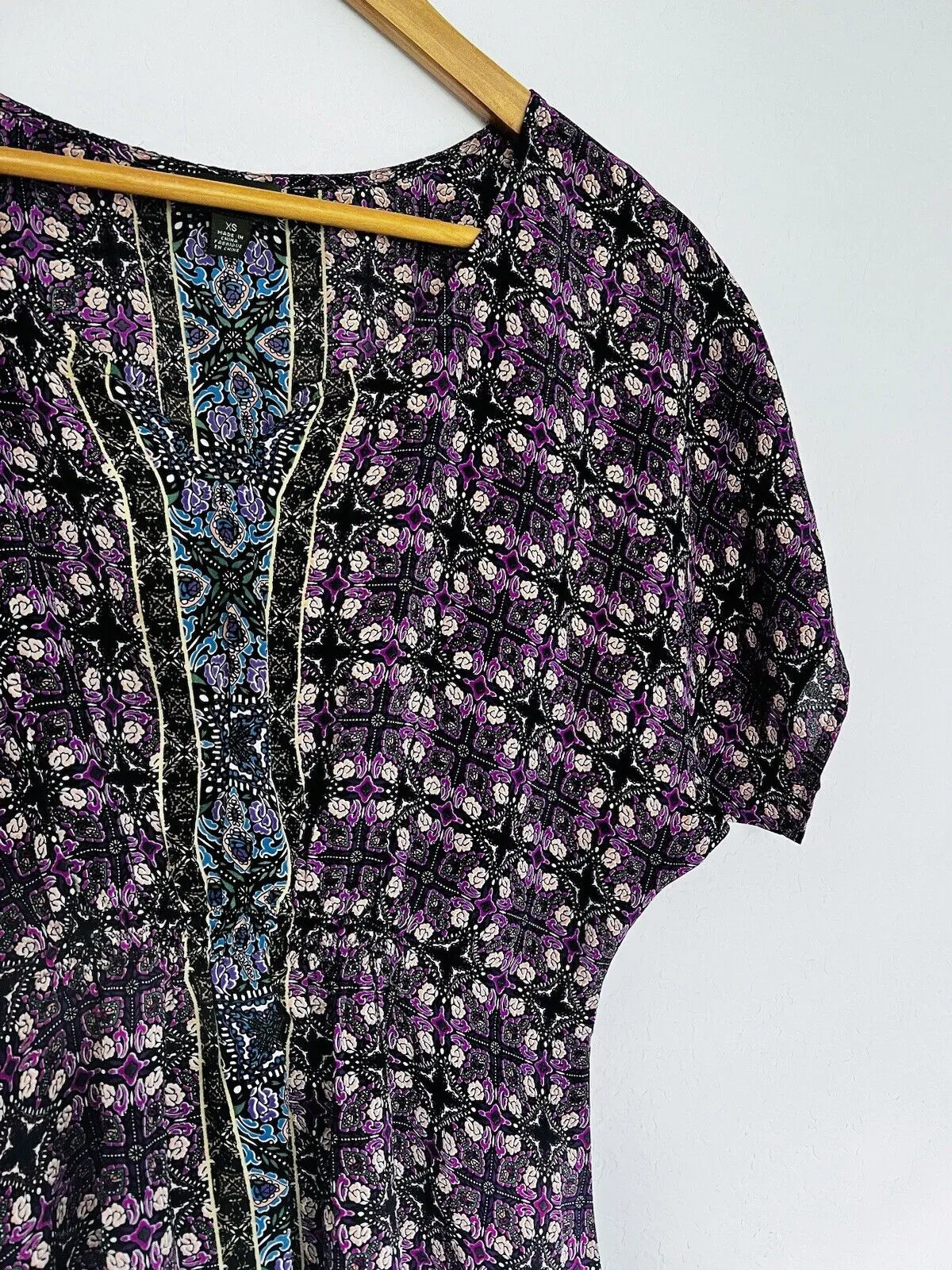 ANTHROPOLOGIE Fei 100% Silk Tunic Top Sz XS Dolman Geometric V-Neck Blouse