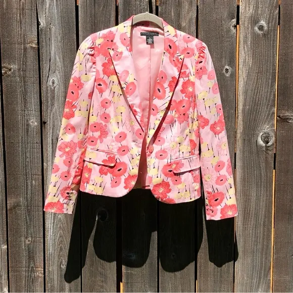 Apostrophe Stretch one button floral blazer size 4