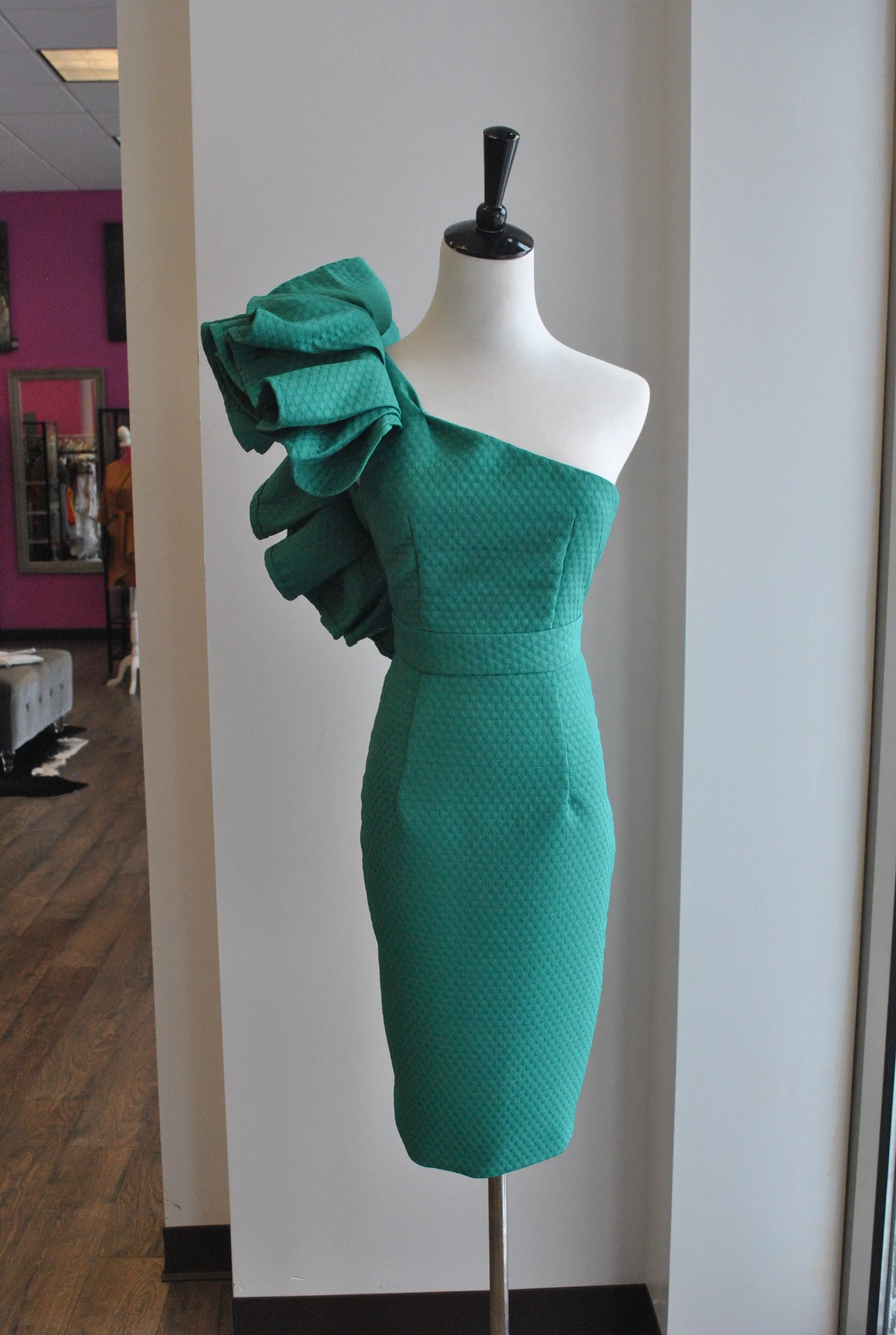 ASYMMETRIC GREEN DRESS WITH RUFFLES