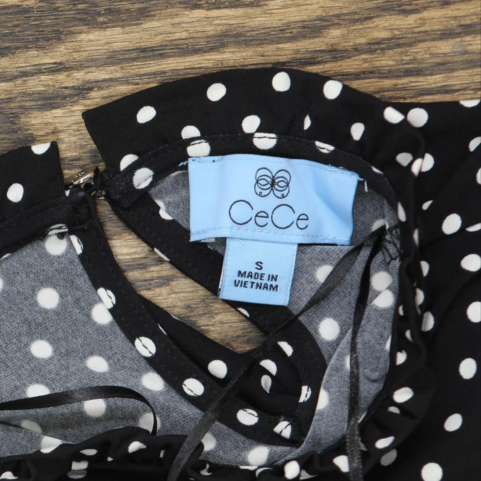 Cece \Women's Puff Sleeve Key Item Polka Dot Knit Top 7099639