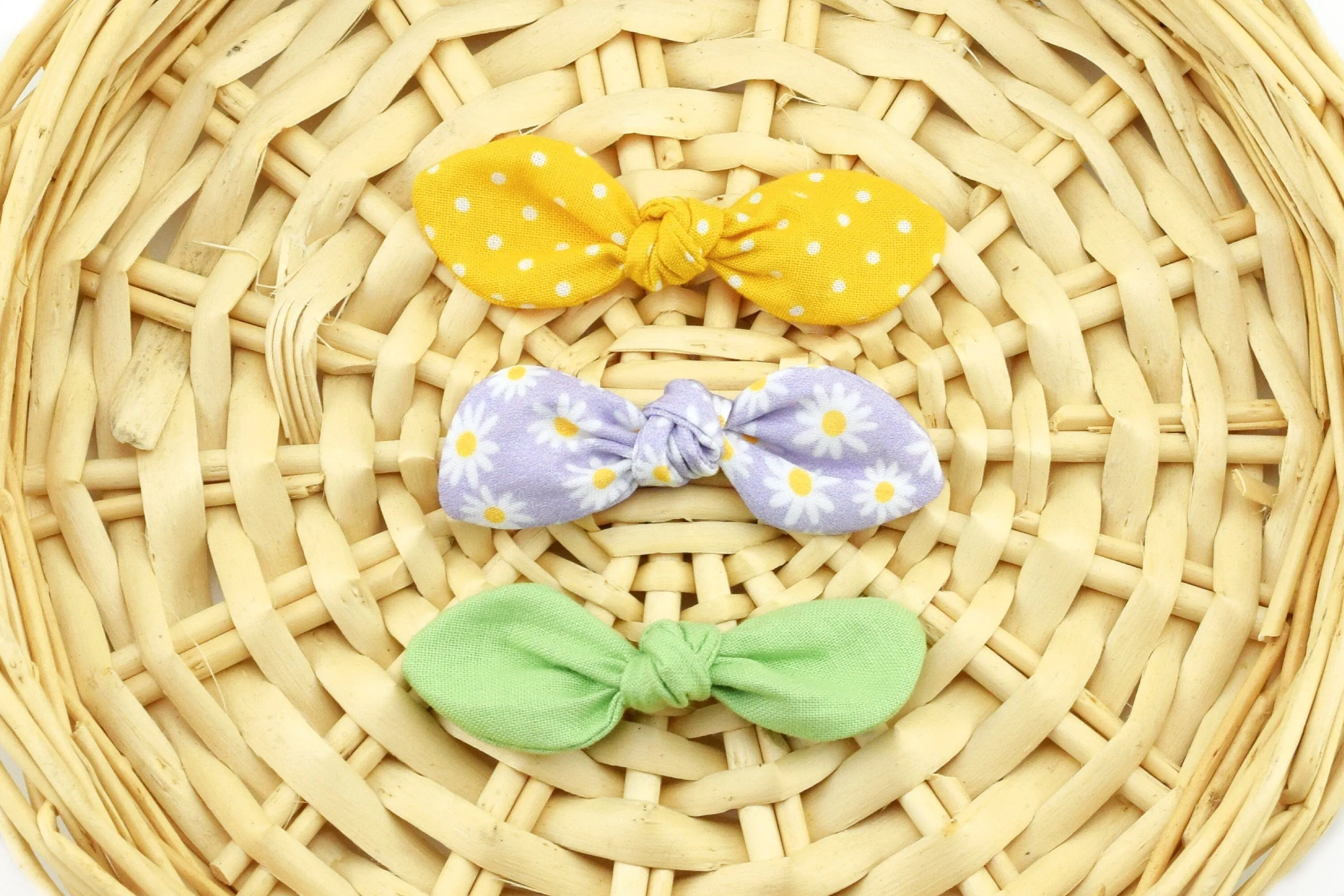 Daisy Print Knot Hair Bows