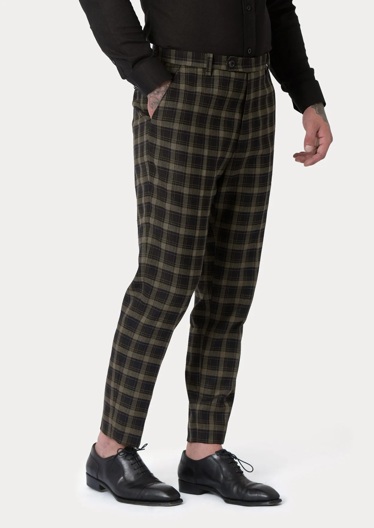 Ellis Black & Gold Check Suit