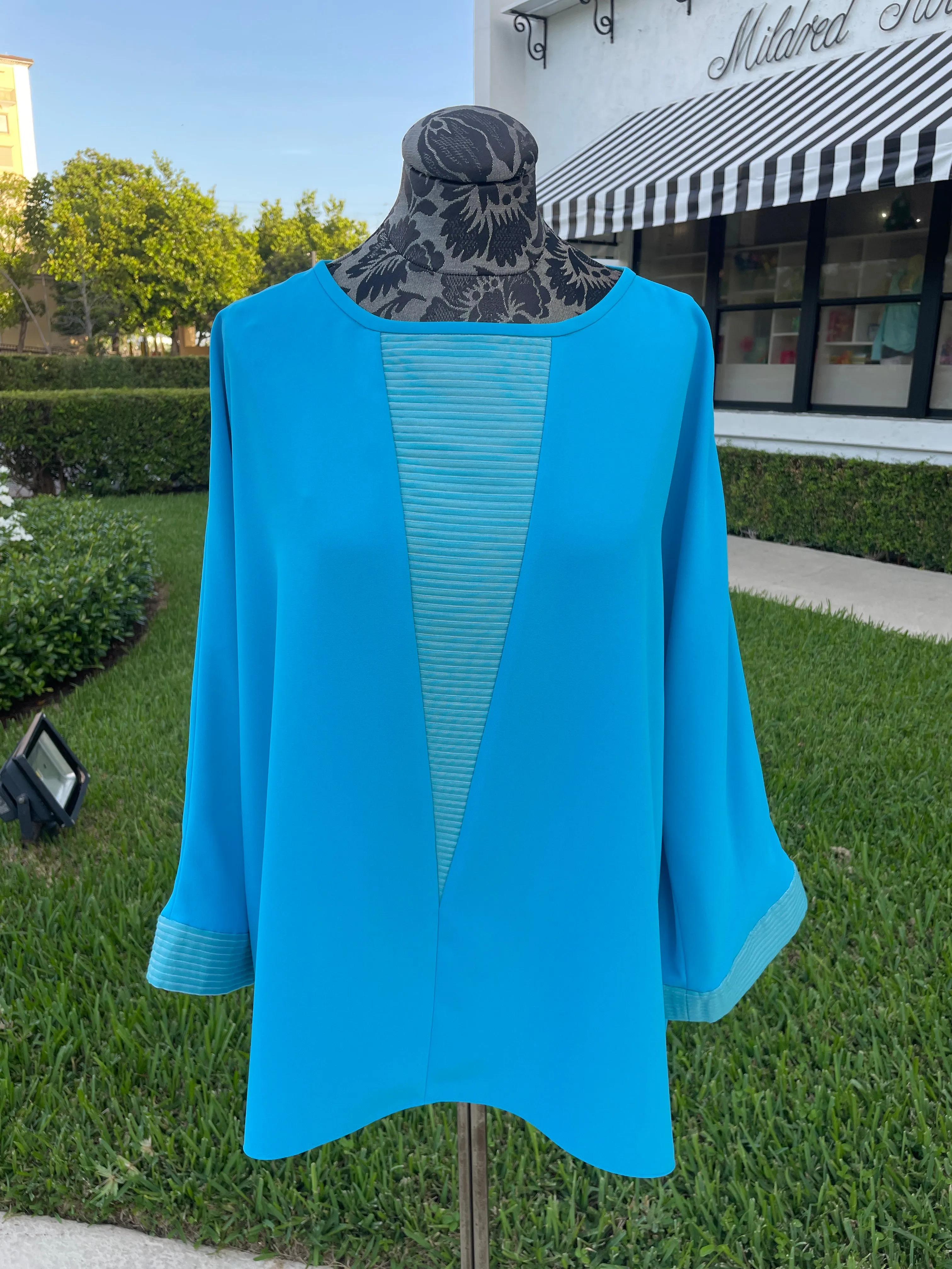 Emmelle Textured Tunic in Turquoise
