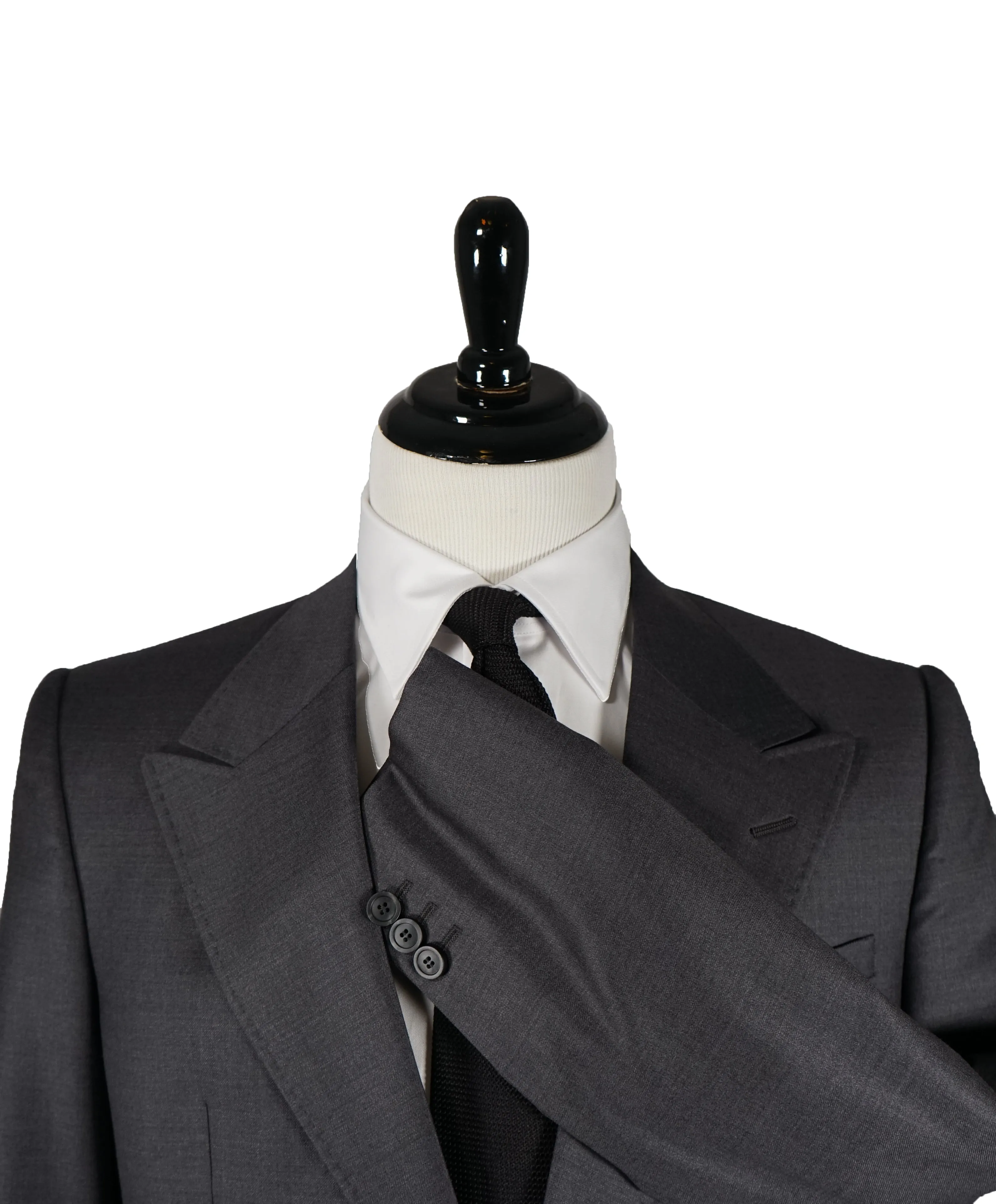 EMPORIO ARMANI - Robert Line Peak Lapel Suit - 44R