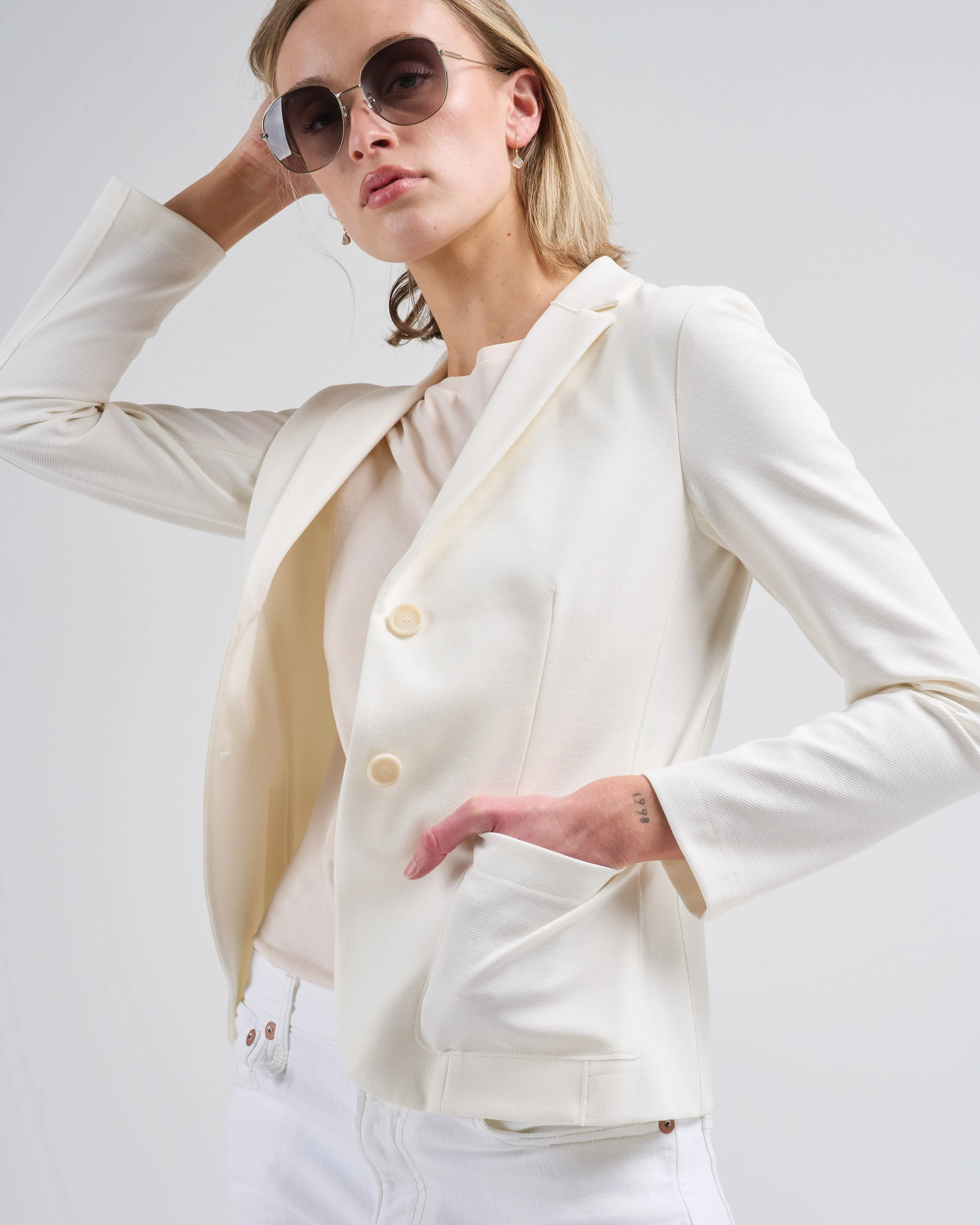 fitted blazer diagonal with loro piana fabric