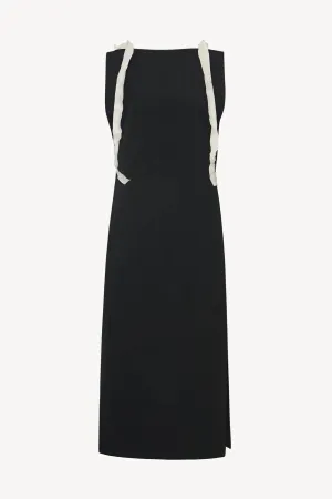 Giuliessa Dress in Virgin Wool