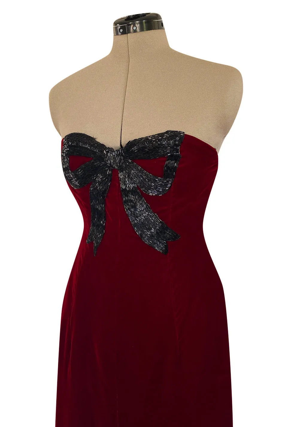 Gorgeous 1980s Oscar de la Renta Black Beaded Bow Dress in a Rich Ruby Red Velvet