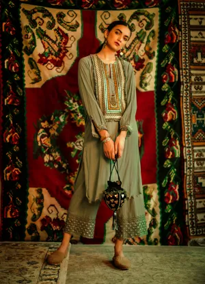 Heirloom  -   the-emerald-long-yoke-column-dress