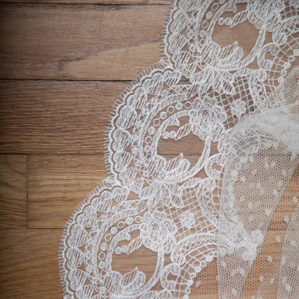 Julieta Ivory Polka Dot Lace Veil