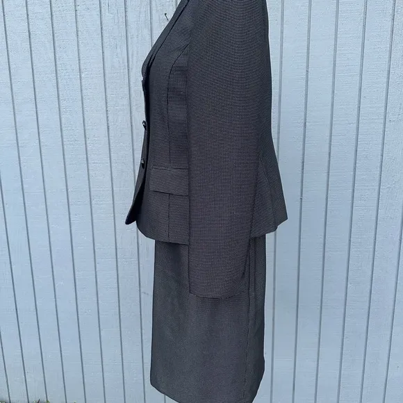 Le Suit Black with Silver Threads Two Piece Skirt and Blazer
