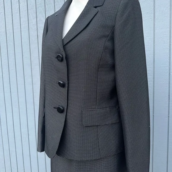 Le Suit Black with Silver Threads Two Piece Skirt and Blazer