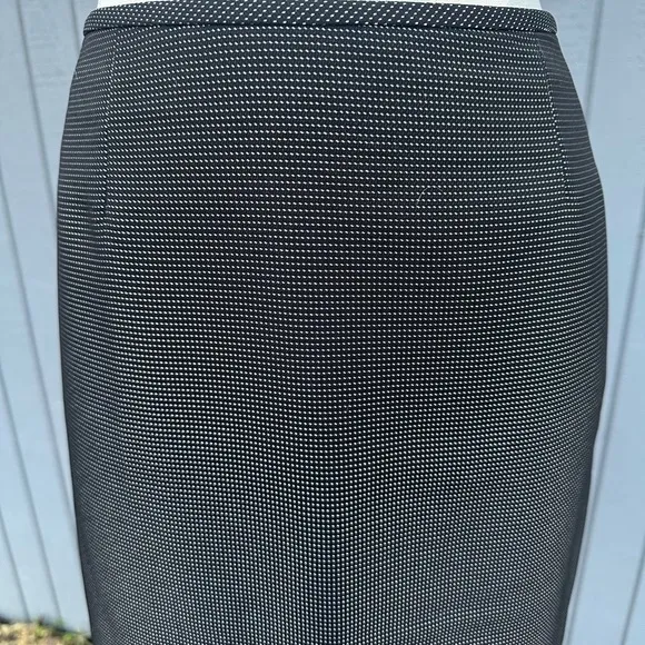 Le Suit Black with Silver Threads Two Piece Skirt and Blazer