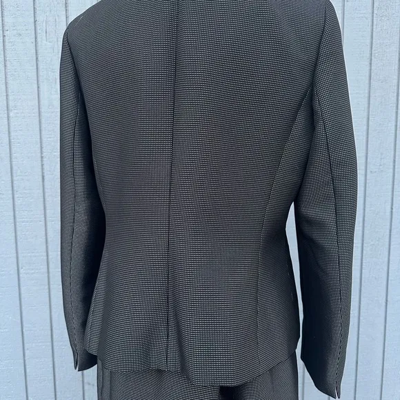 Le Suit Black with Silver Threads Two Piece Skirt and Blazer