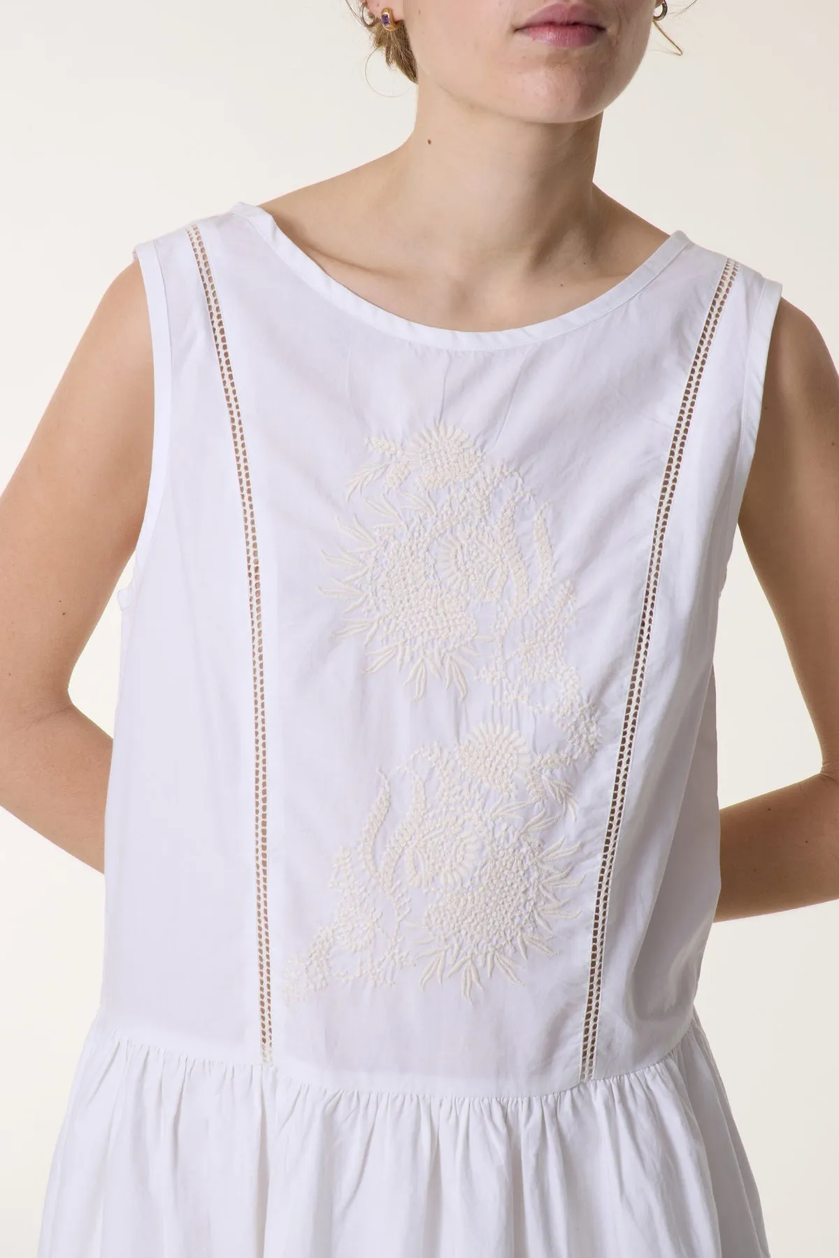 Leon & Harper River TC129 Brd   White Sleeveless Dress