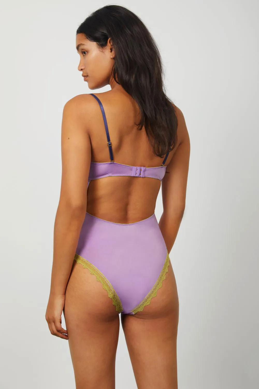 LILY UNDERWIRED BODY