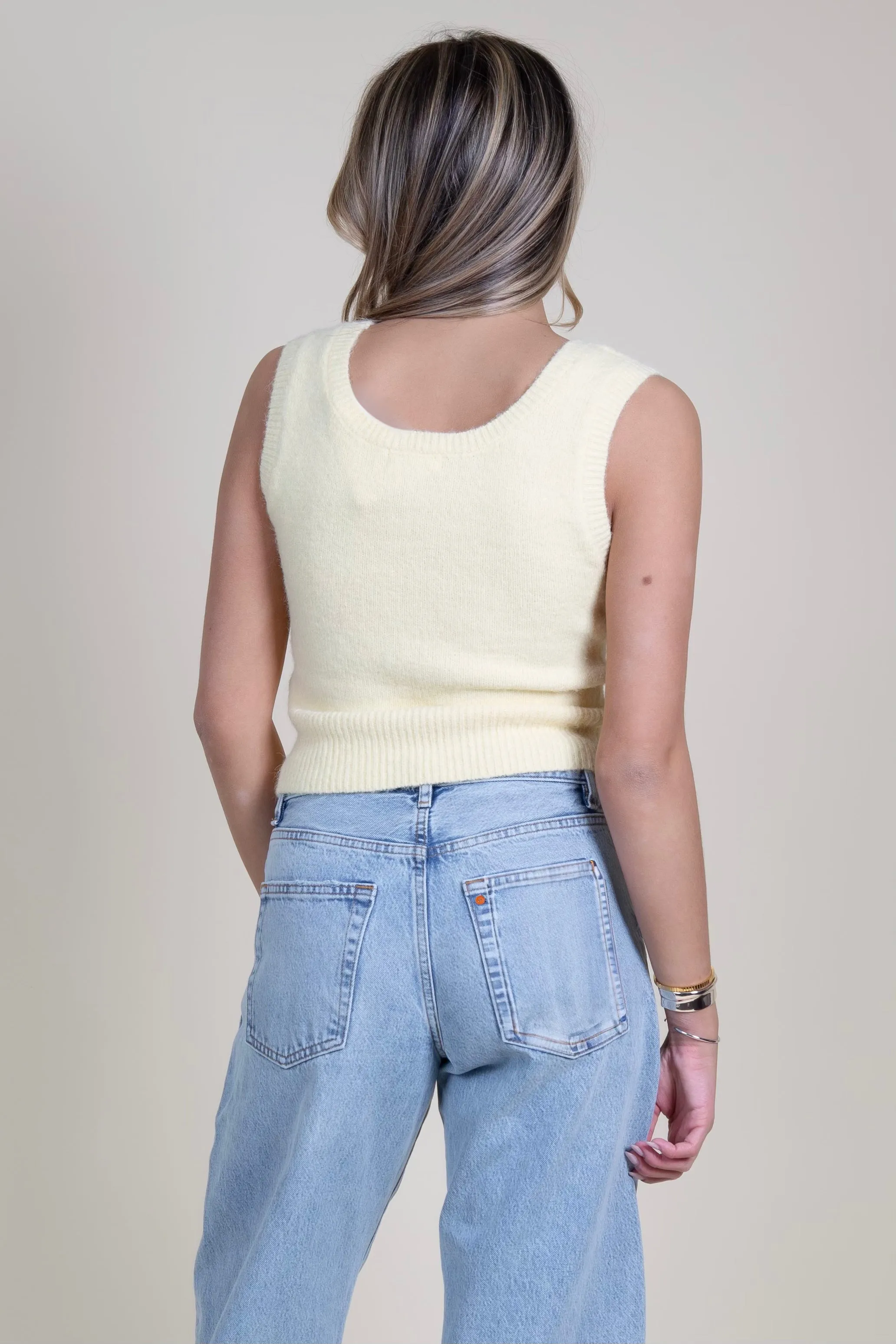 LINE   DOT | Leonis Sweater Vest - Light Yellow
