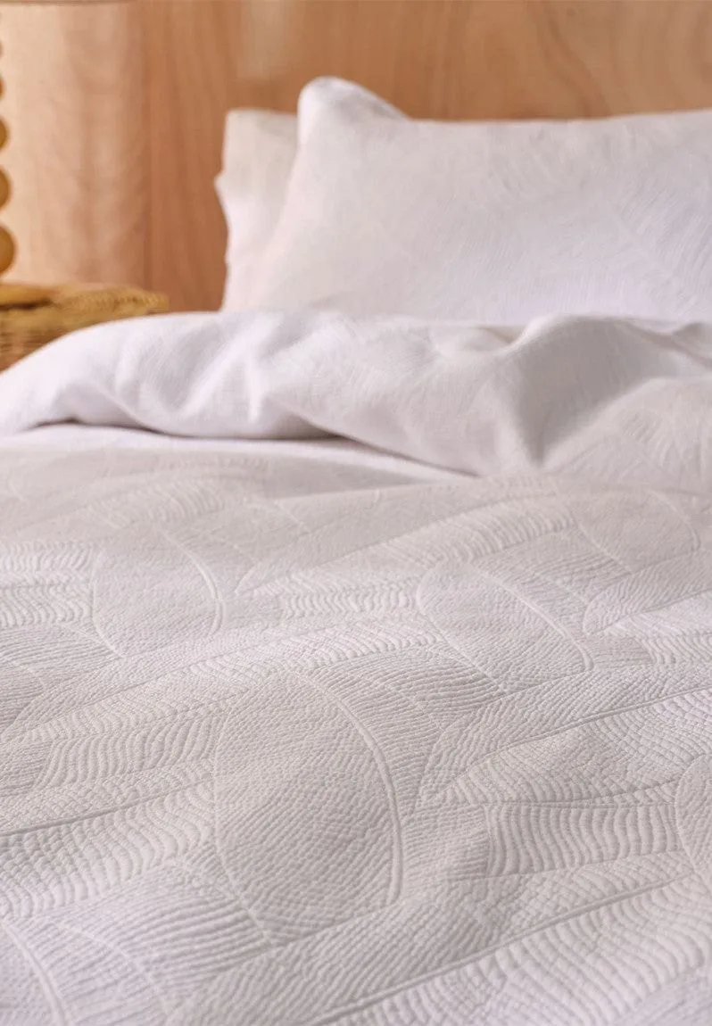 Linen House Coverlet Quilt Set White Manon