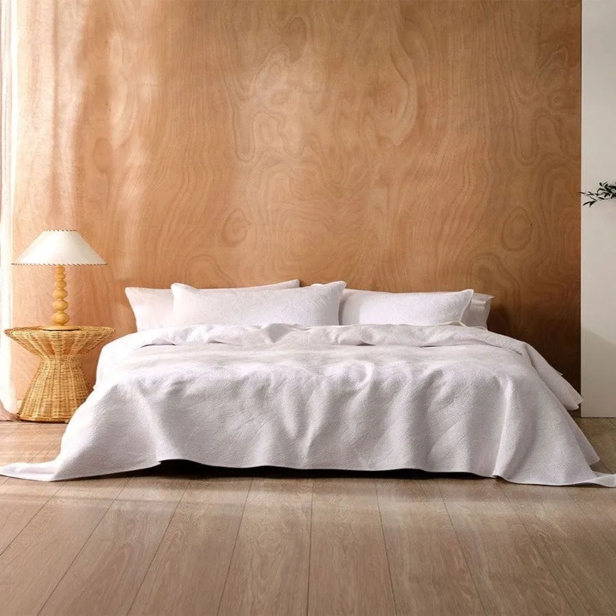 Linen House Coverlet Quilt Set White Manon