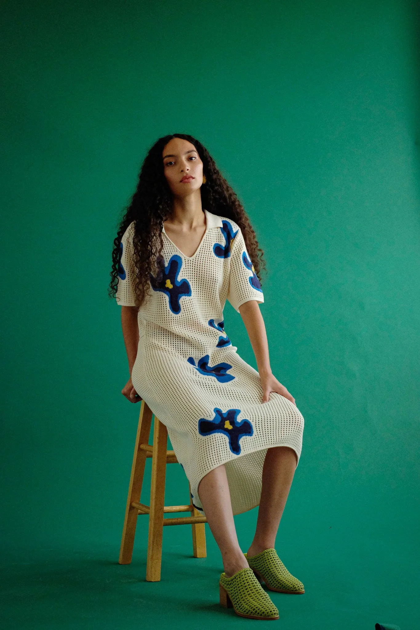 lucia dress in sapphire floral size small sample