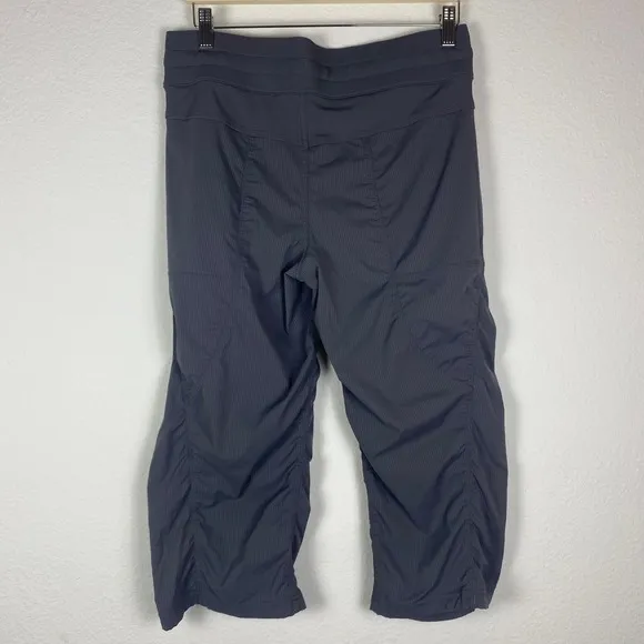 Lululemon Womens Size 8 Dance Studio Pants 19&quot; Cropped Capri Gray Lightweight