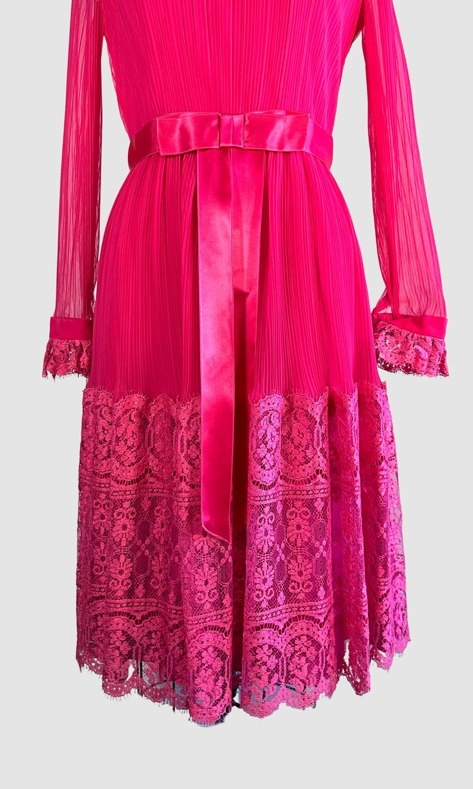 MISS ELLIETTE California 60s Hot Pink Dress w/ Chantilly Lace • Small