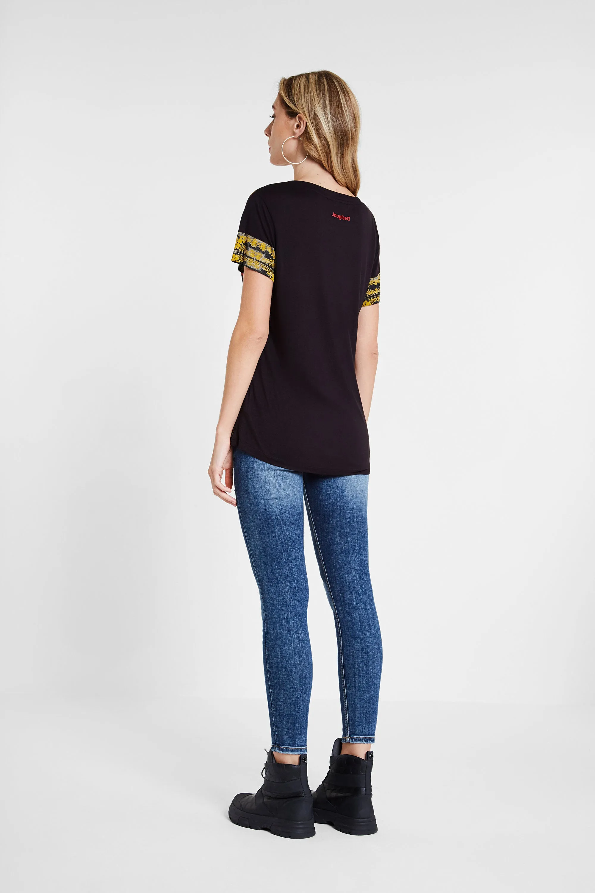 Montana Slim Fine Knit Long Sleeve Jumper Top