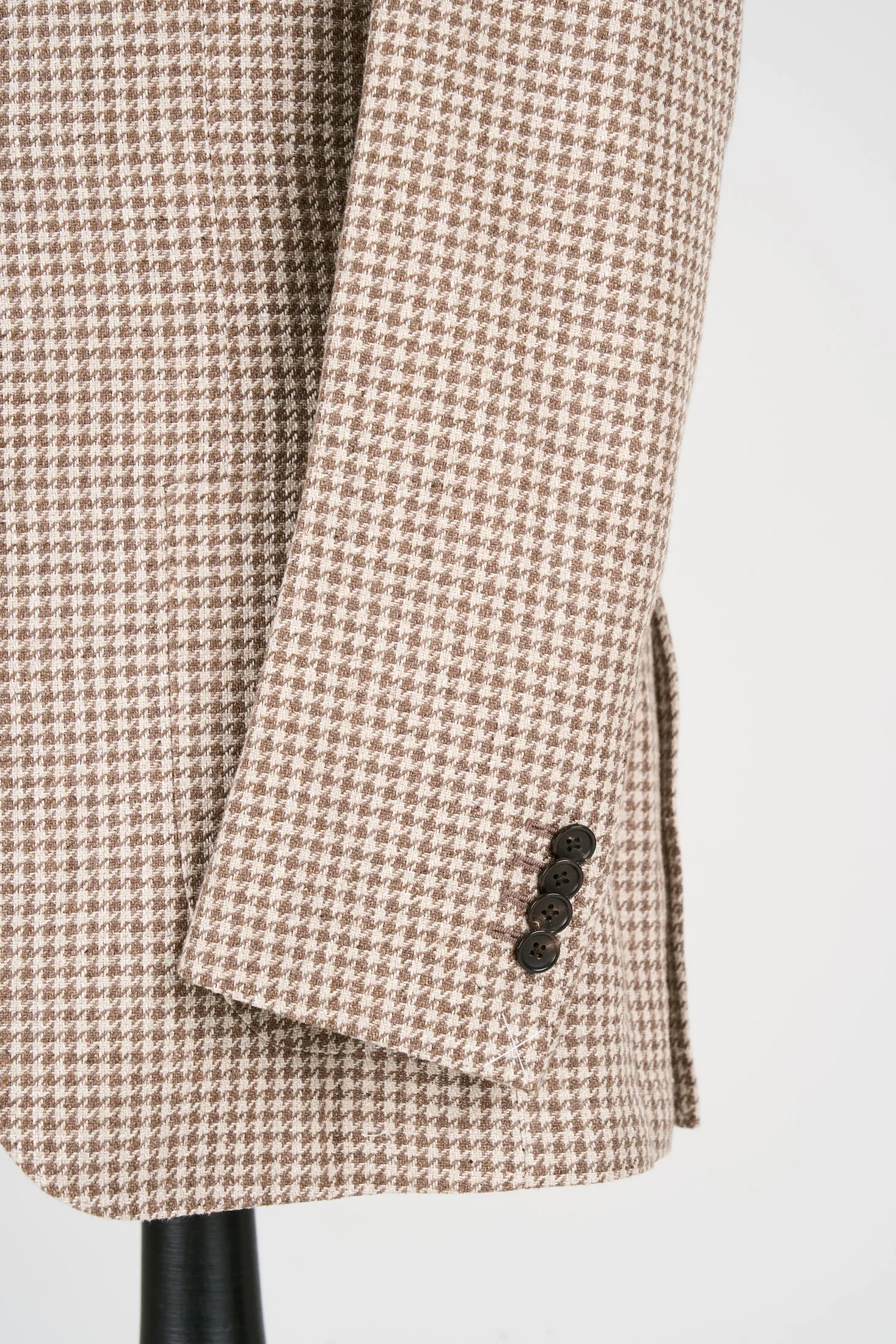 New Suitsupply Havana Brown Houndstooth Linen, Mulberry Silk, Wool, Cotton Blend Suit - Size 44L
