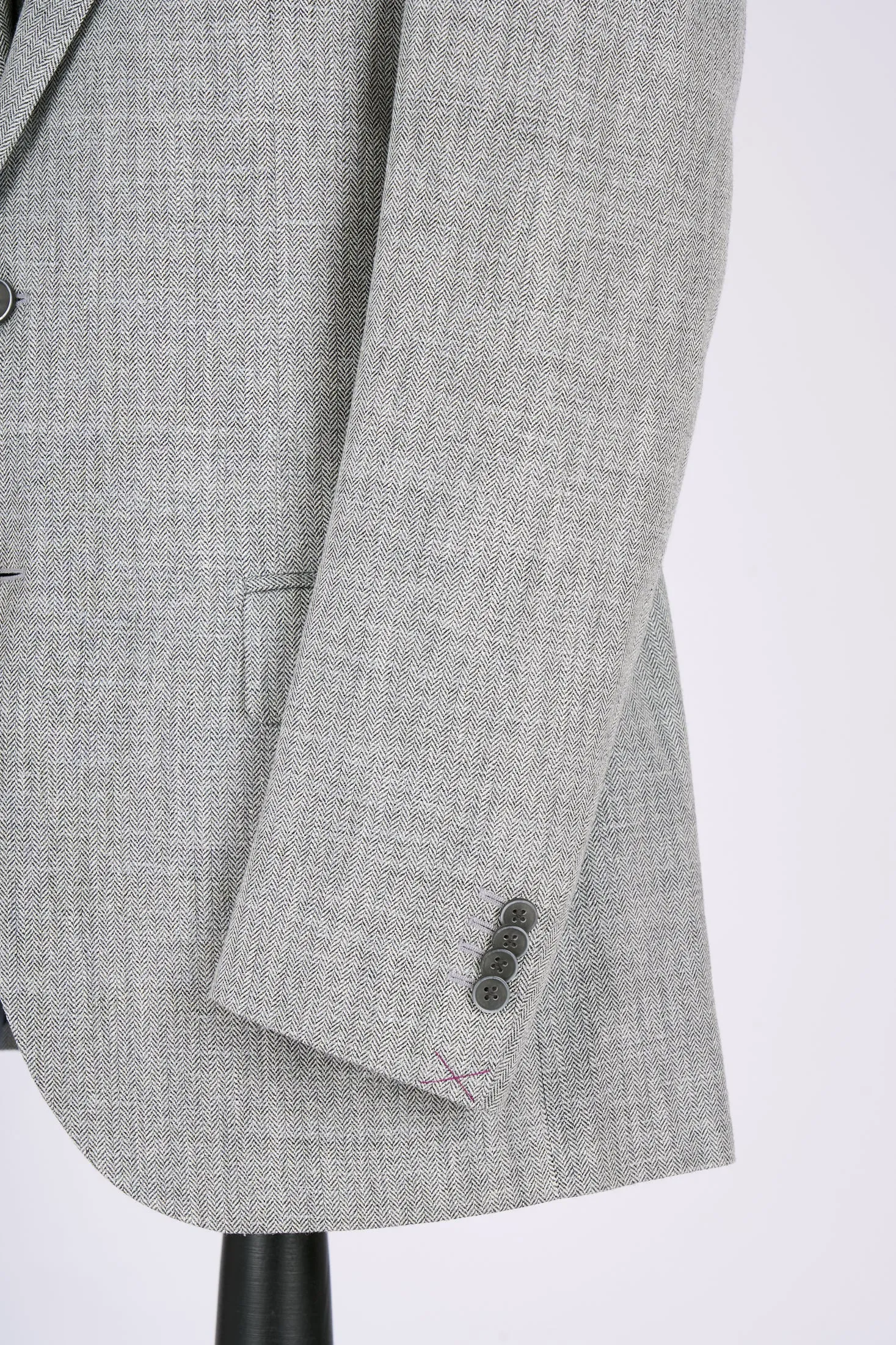 New Suitsupply Lazio Gray Herringbone Wool, Silk, Linen Suit - Size 38S and 40S