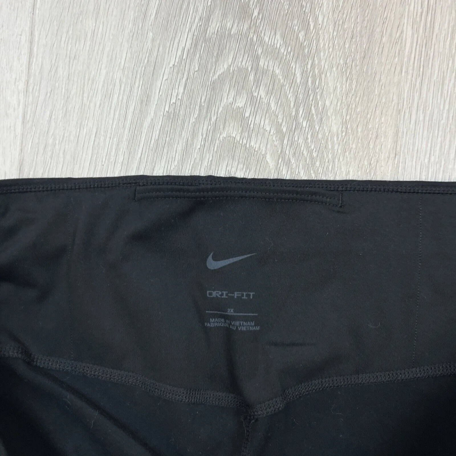 Nike Womens Dri-Fit Cropped Leggings Size 2XL