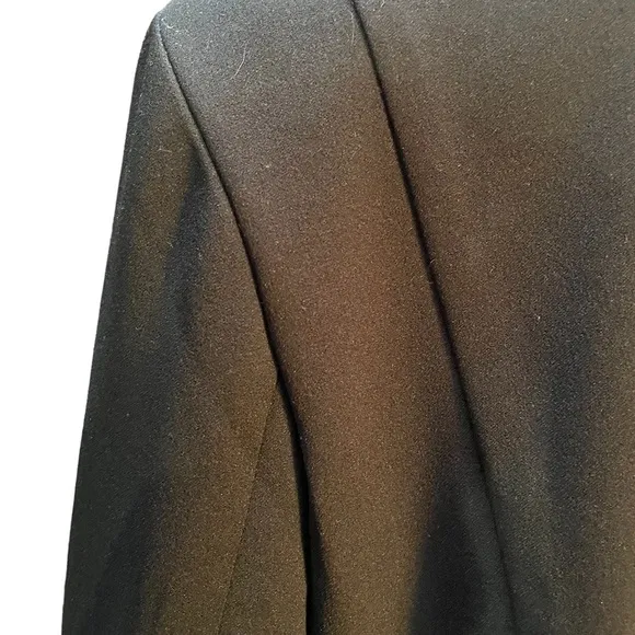 Nine West long sleeve black Eyelet lapel fitted stretch open blazer size medium