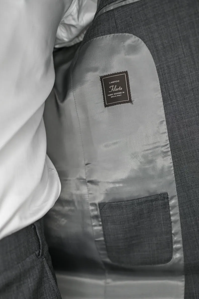 Paul Betenly Suit