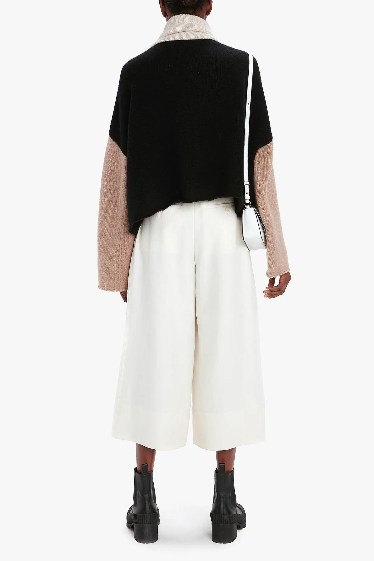 Pleat Front Wide Leg Cropped Trousers in Off White