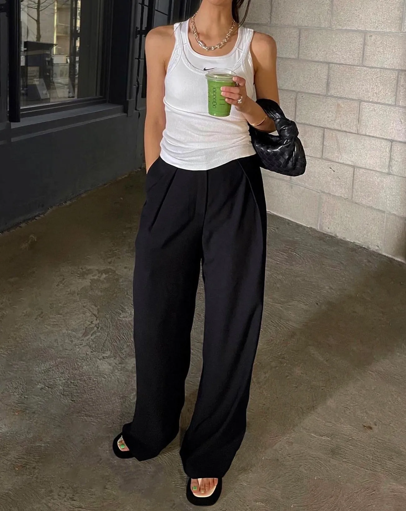 Pleated Wide Leg Pants in Black